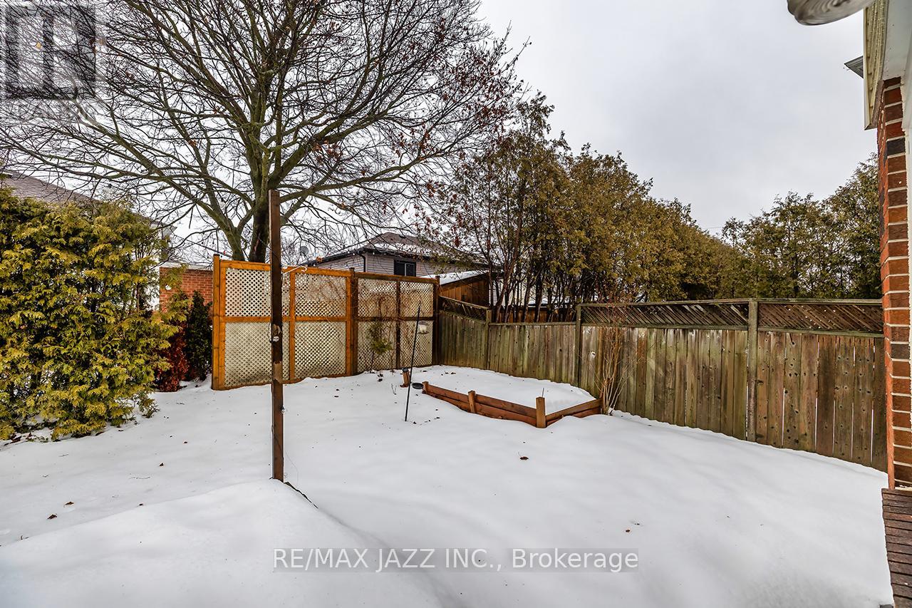 33 Mossgrove Court, Clarington, Ontario  L1E 1P4 - Photo 25 - E12935624