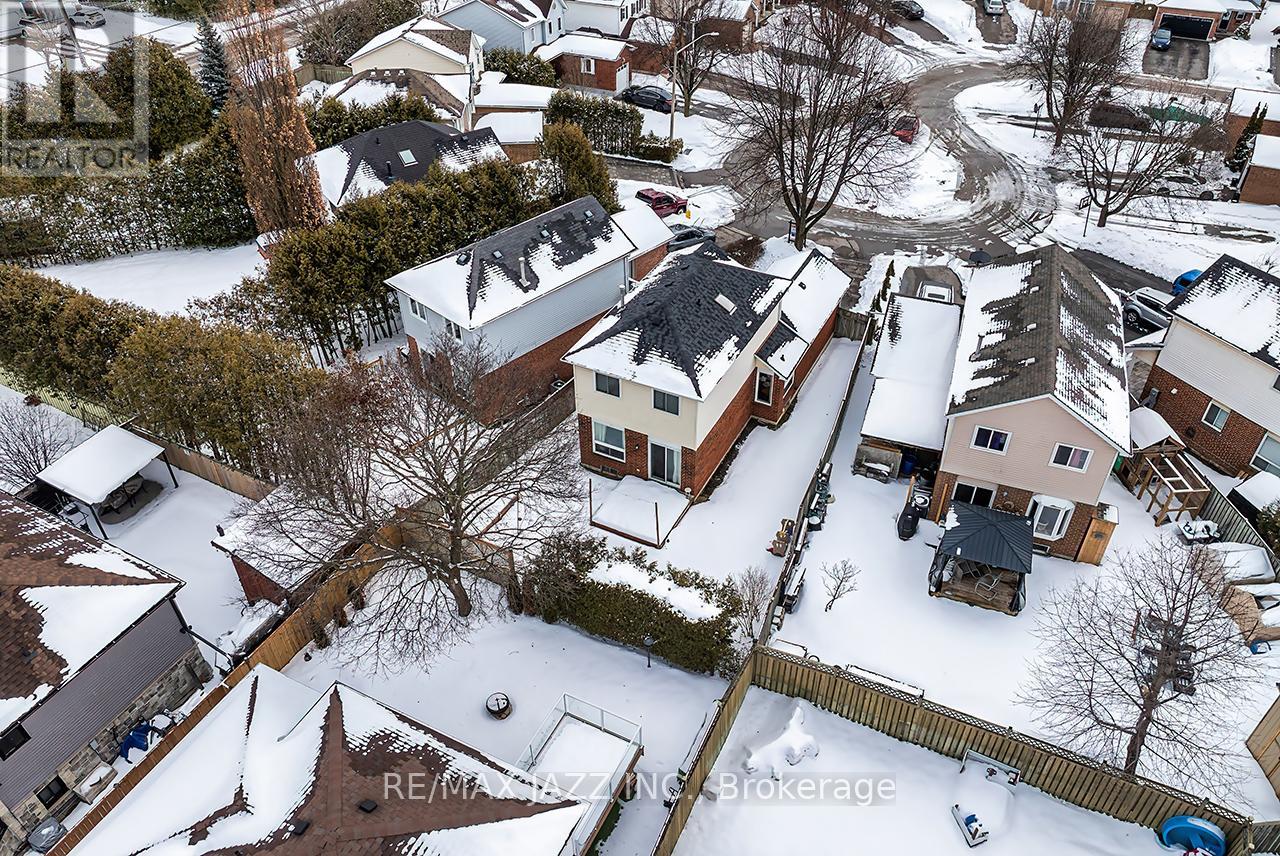 33 Mossgrove Court, Clarington, Ontario  L1E 1P4 - Photo 28 - E12935624