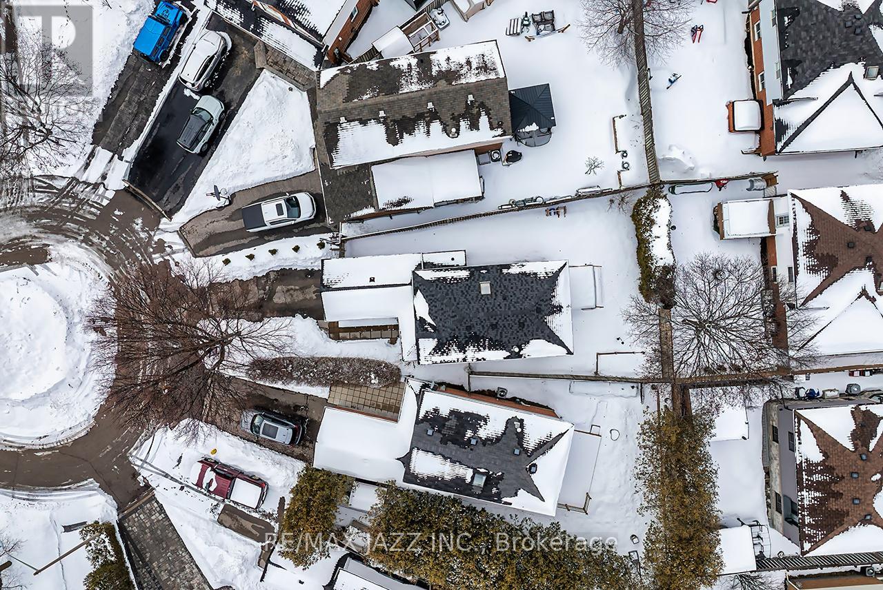 33 Mossgrove Court, Clarington, Ontario  L1E 1P4 - Photo 29 - E12935624