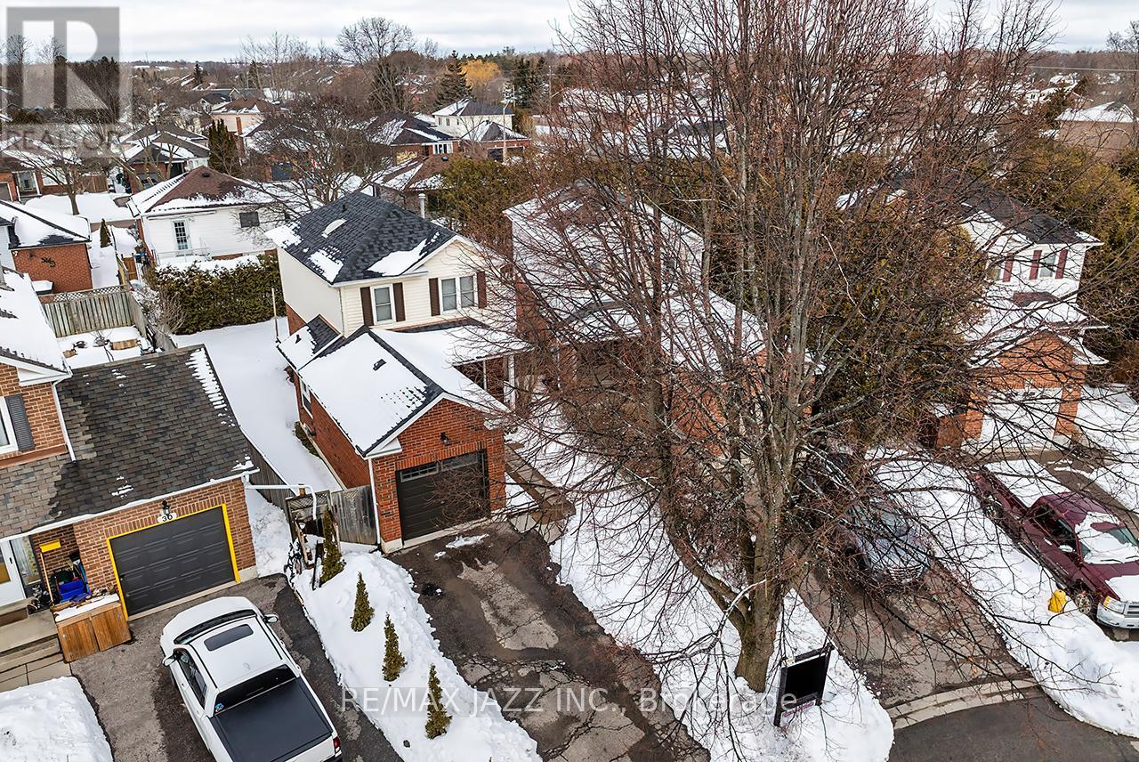 33 Mossgrove Court, Clarington, Ontario  L1E 1P4 - Photo 31 - E12935624