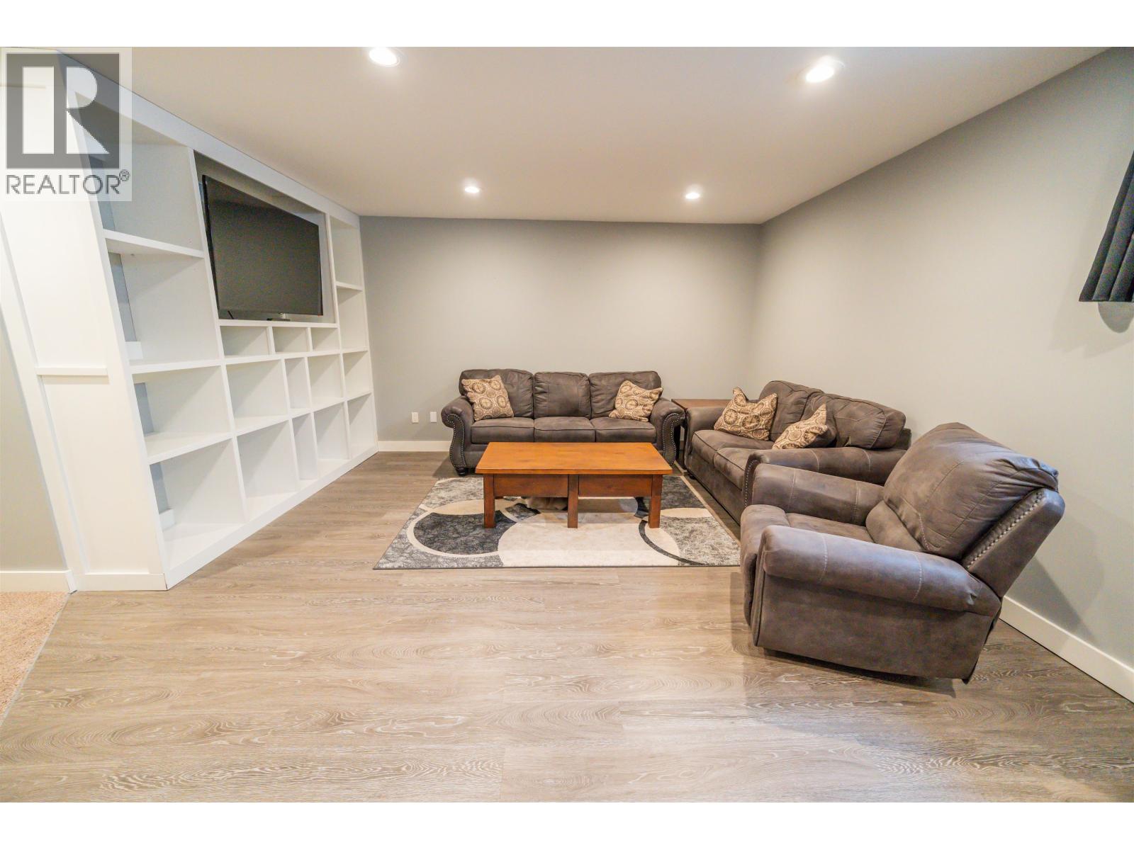 8328 86 Avenue, Fort St. John, British Columbia  V1J 0G7 - Photo 32 - R3104454