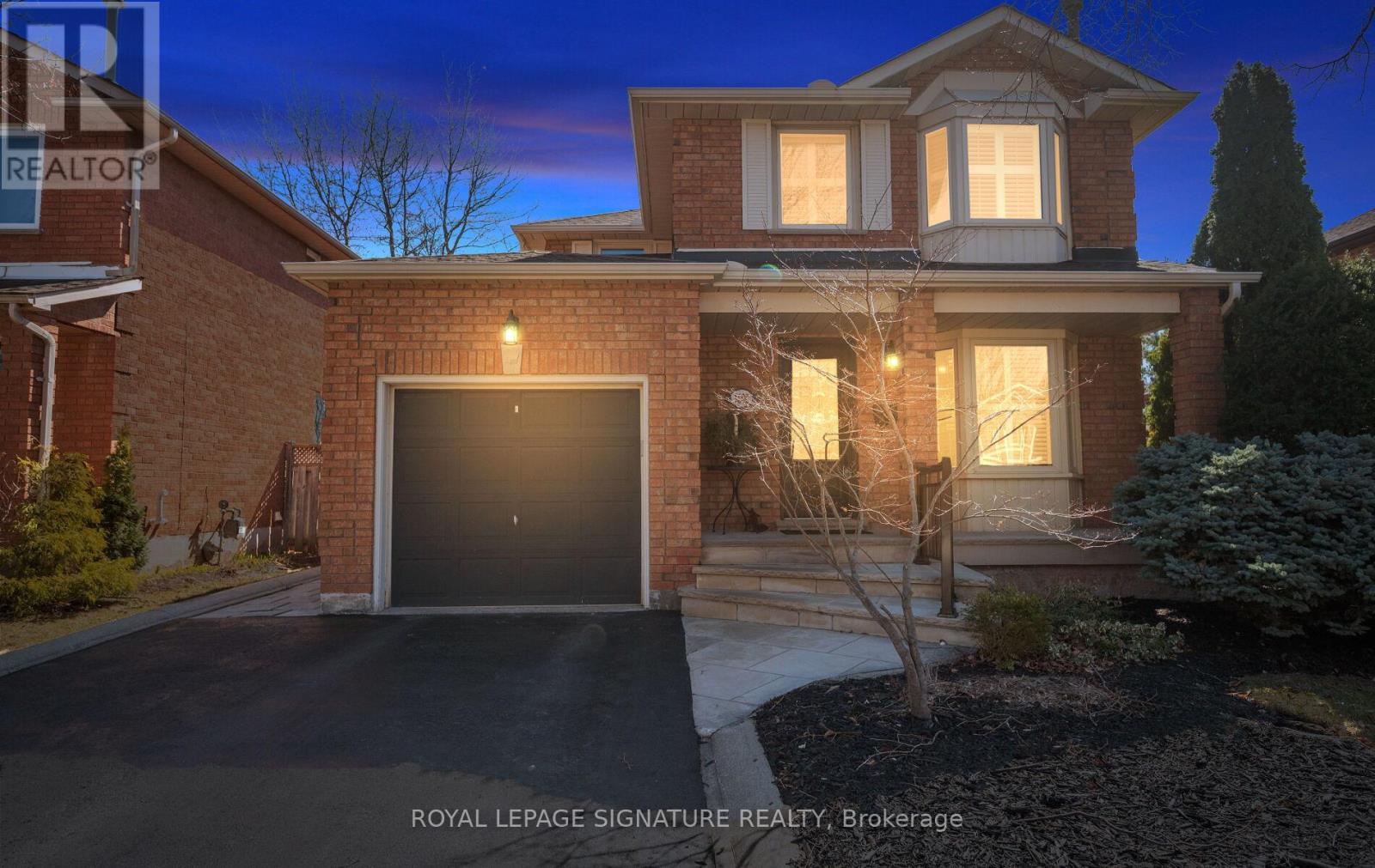 1608 Parish Lane, Oakville, Ontario  L6M 3E2 - Photo 2 - W12934806