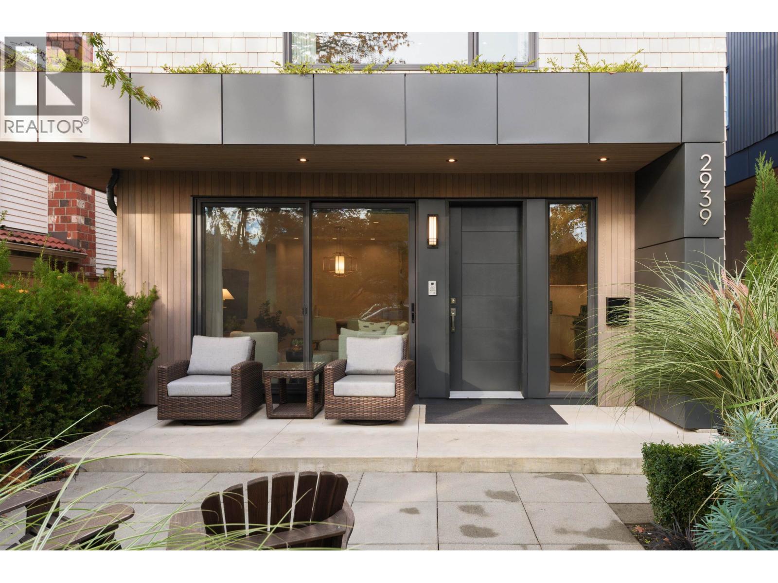 2939 W 15th Avenue, Vancouver, British Columbia  V6K 3A2 - Photo 2 - R3104616