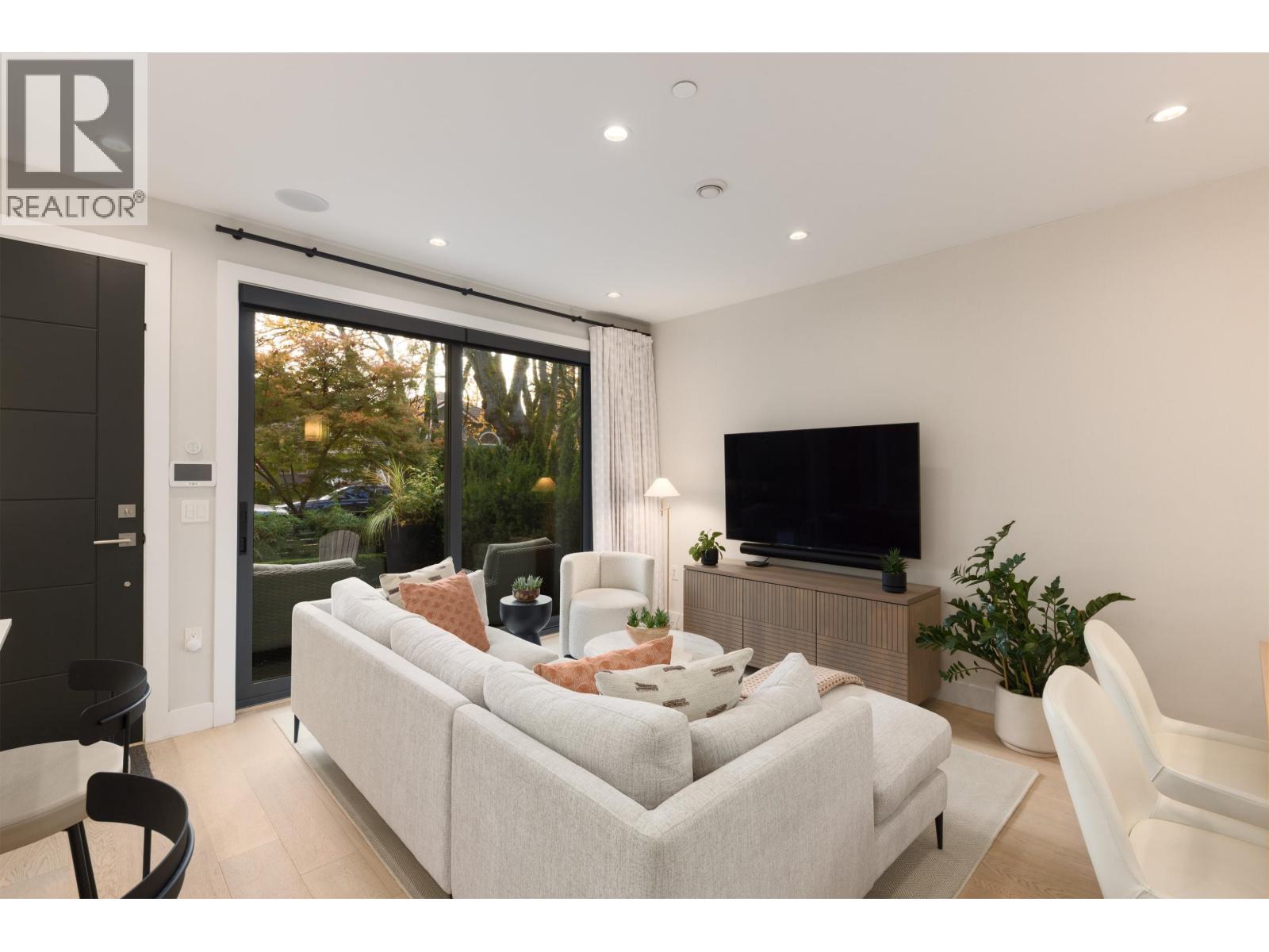 2939 W 15th Avenue, Vancouver, British Columbia  V6K 3A2 - Photo 6 - R3104616