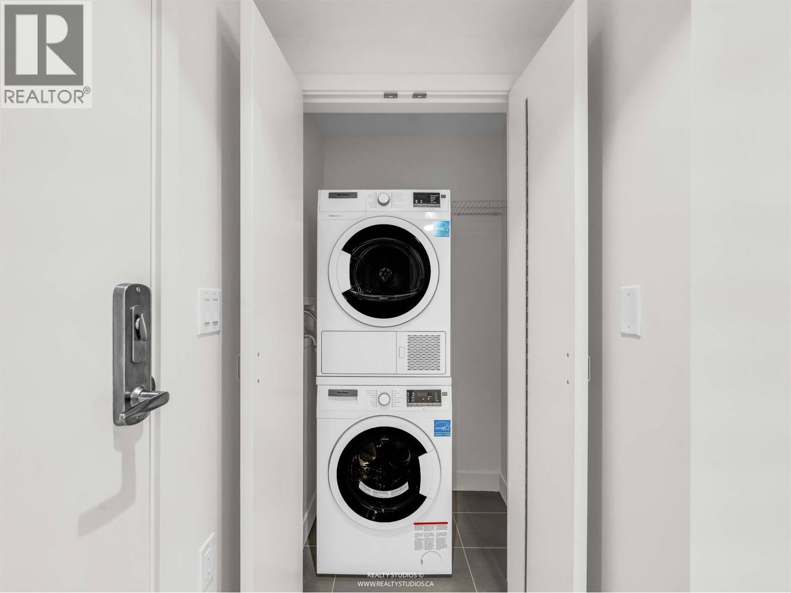 1302 8181 Chester Street, Vancouver, British Columbia  V5X 0J9 - Photo 21 - R3104617