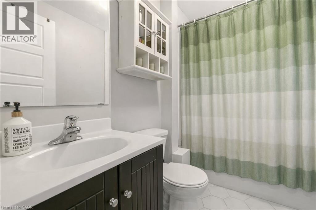 16 Munn Street, Hamilton, Ontario  L8V 1J6 - Photo 12 - 40815814