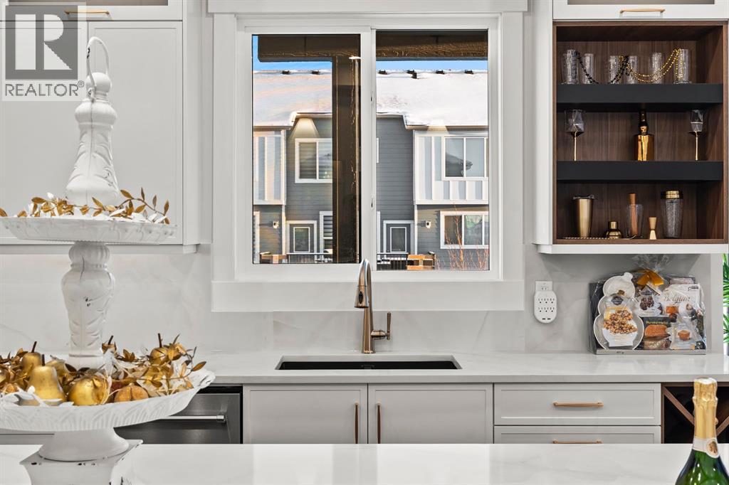 102 South Shore Road, Chestermere, Alberta  T1X 3G2 - Photo 14 - A2294099