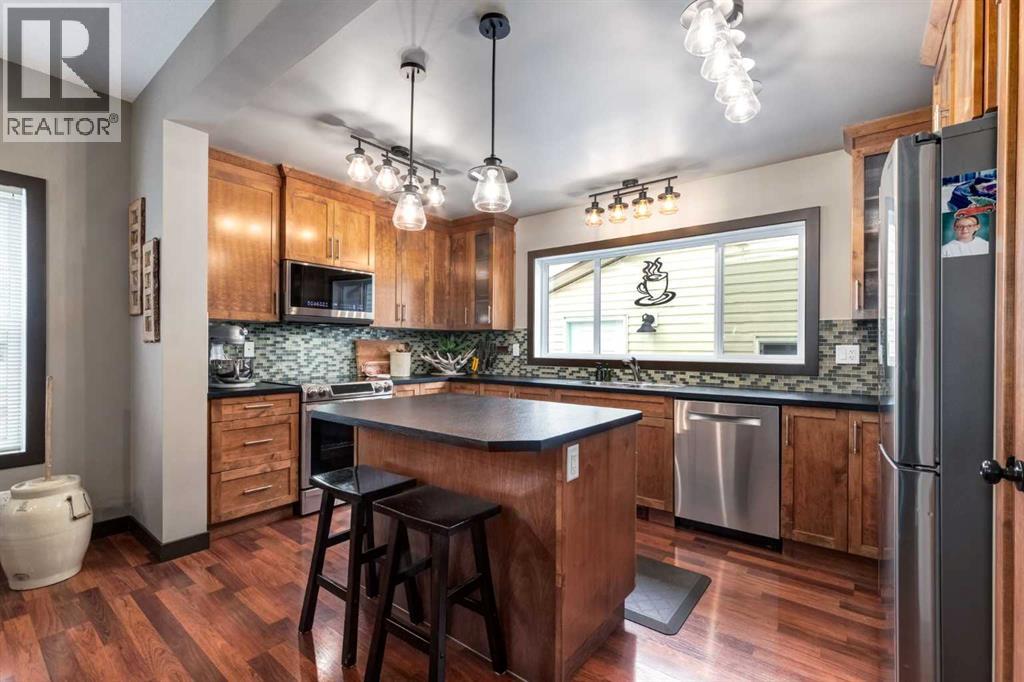 4 Copperpond Grove Se, Calgary, Alberta  T3S 0A6 - Photo 3 - A2296269