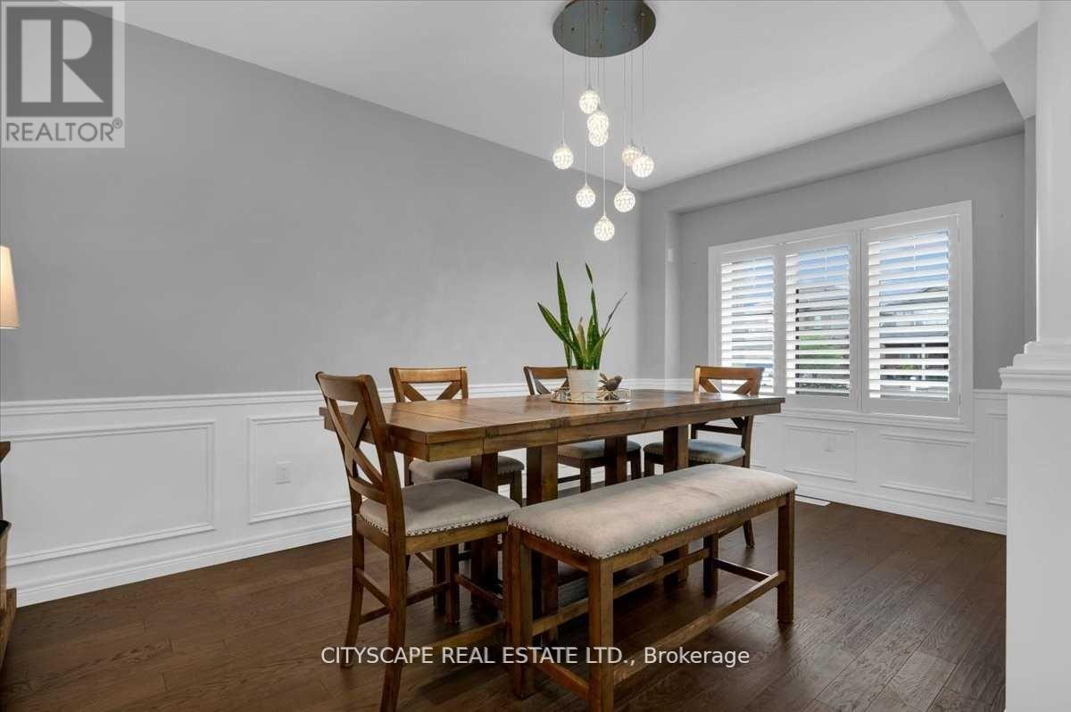 40 Blue Ribbon Way, Hamilton, Ontario  L0R 1C0 - Photo 3 - X12932580