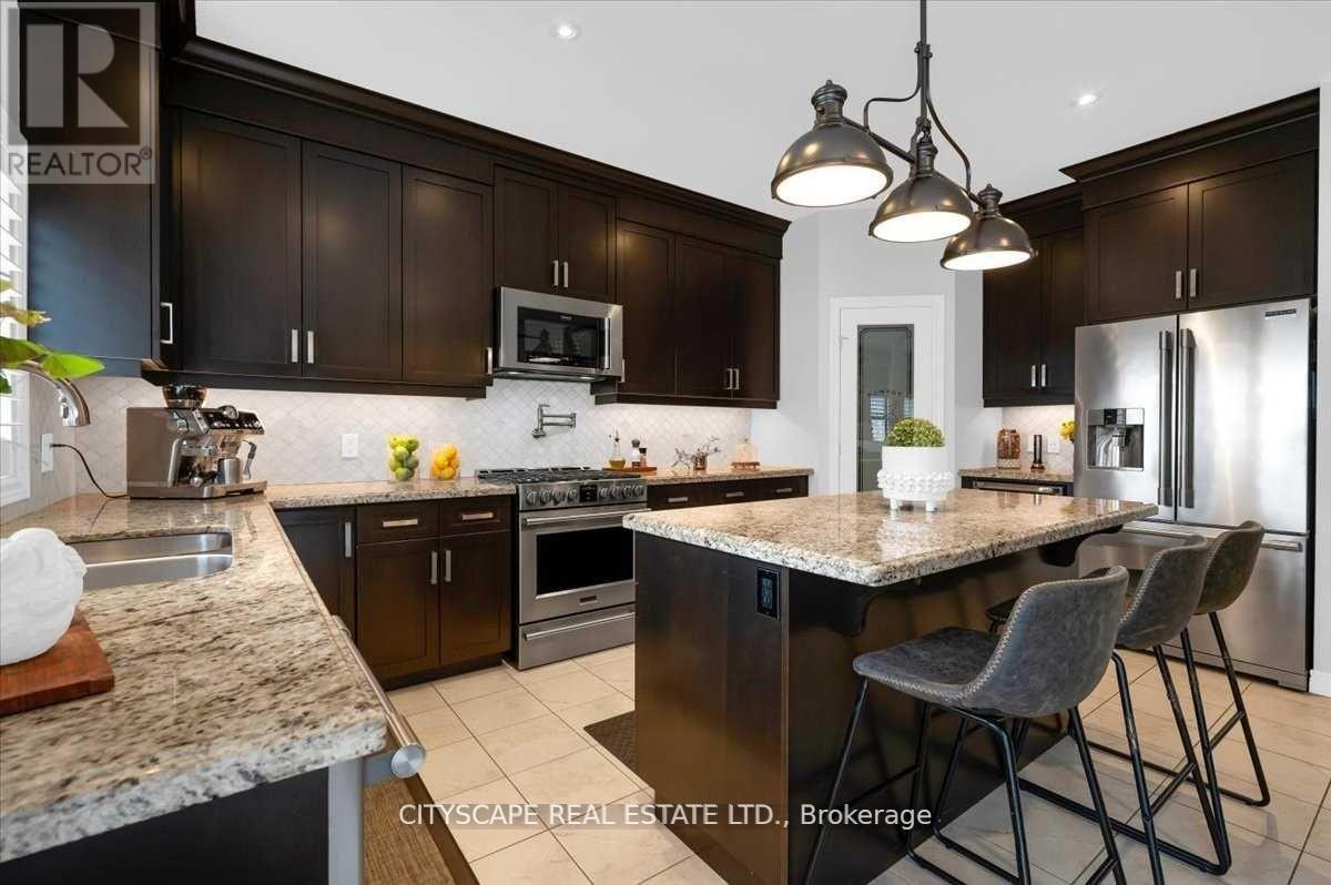 40 Blue Ribbon Way, Hamilton, Ontario  L0R 1C0 - Photo 9 - X12932580