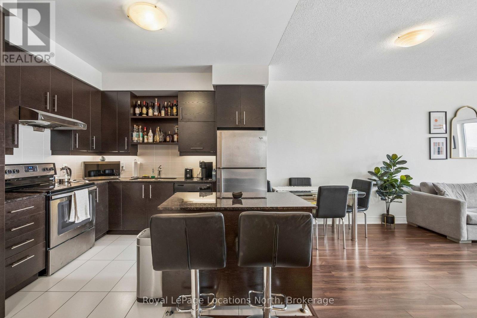 810 - 277 South Park Road, Markham, Ontario L3T 0B7 - Photo 12 - N12935566