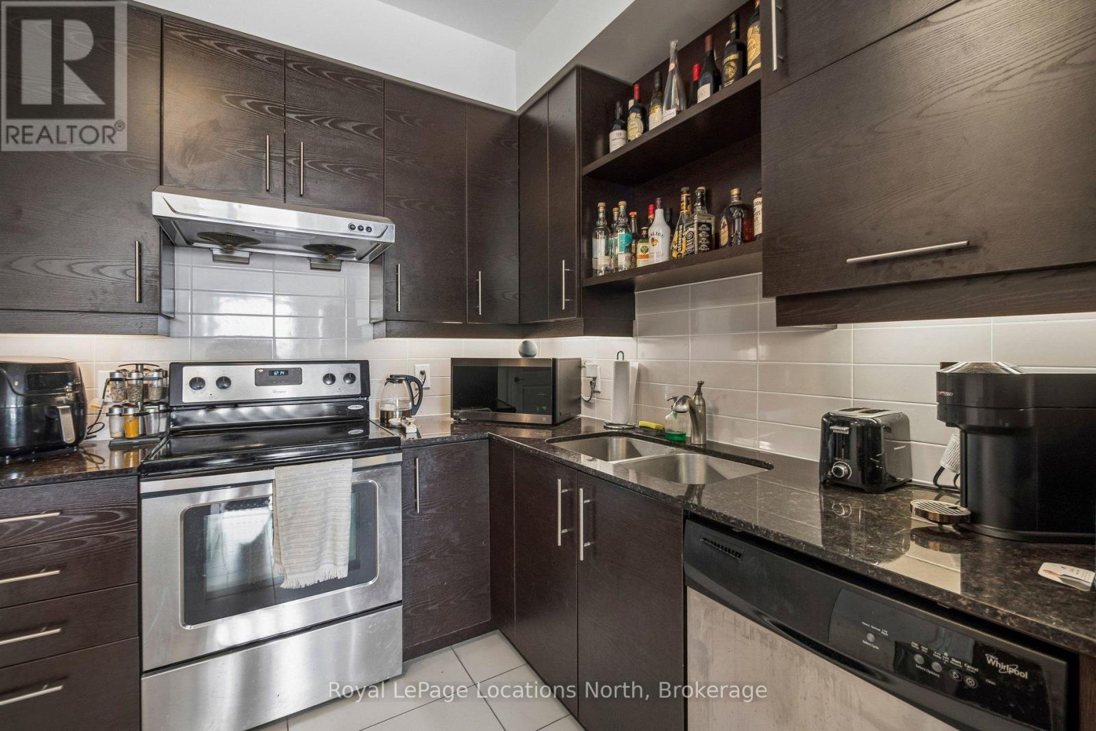 810 - 277 South Park Road, Markham, Ontario L3T 0B7 - Photo 13 - N12935566