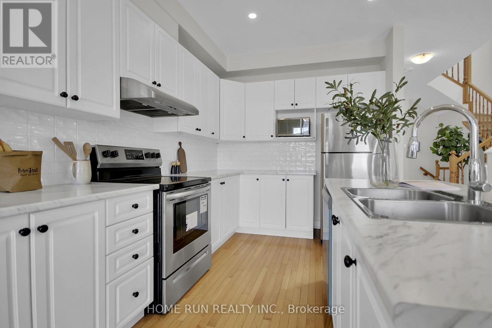 157 Bending Way, Ottawa, Ontario  K2J 6N9 - Photo 8 - X12935598