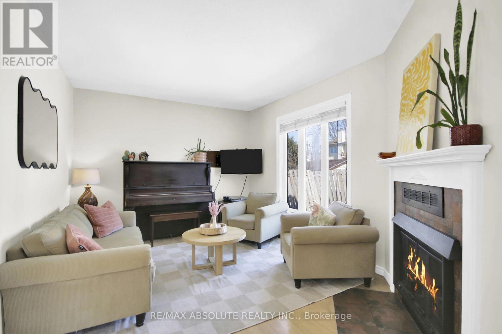 294 Turnstone Court, Ottawa, Ontario  K1E 2V2 - Photo 14 - X12935634