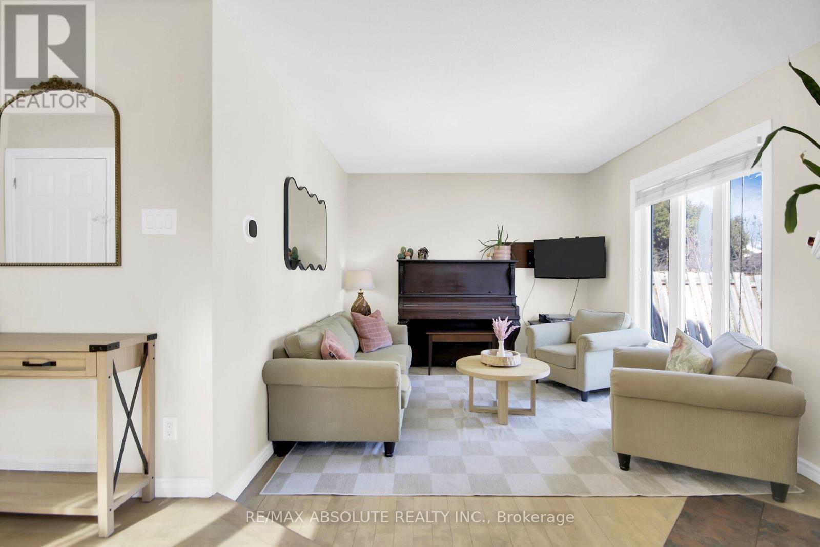 294 Turnstone Court, Ottawa, Ontario  K1E 2V2 - Photo 19 - X12935634