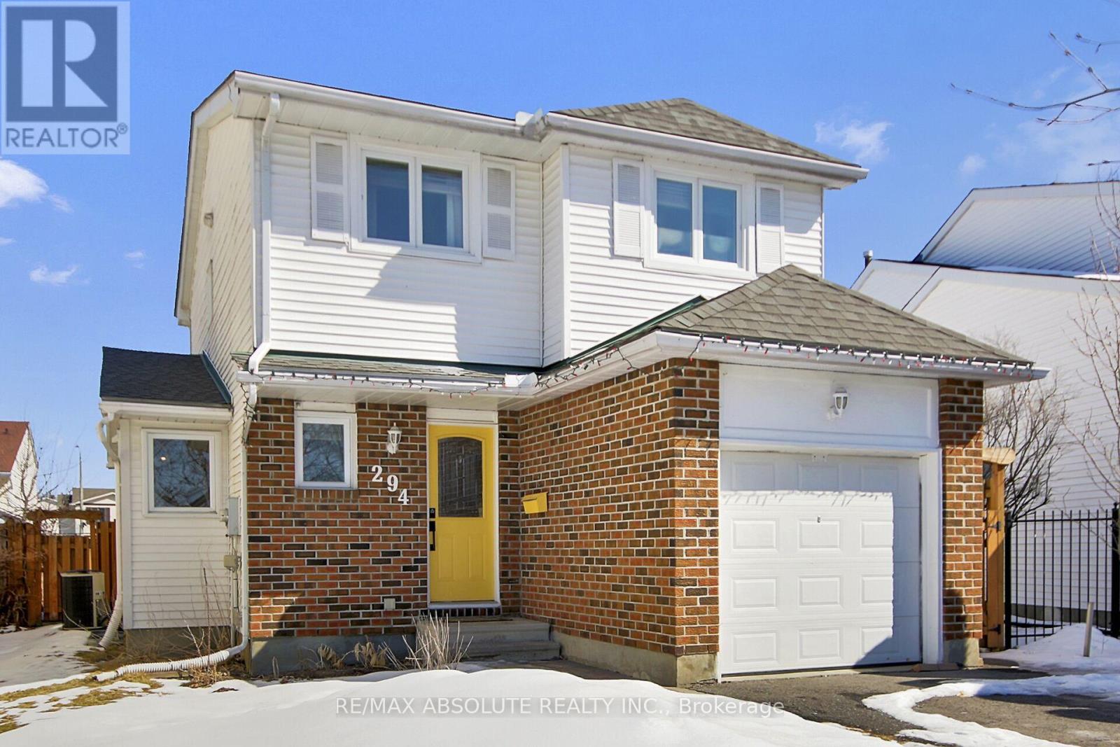 294 Turnstone Court, Ottawa, Ontario  K1E 2V2 - Photo 3 - X12935634
