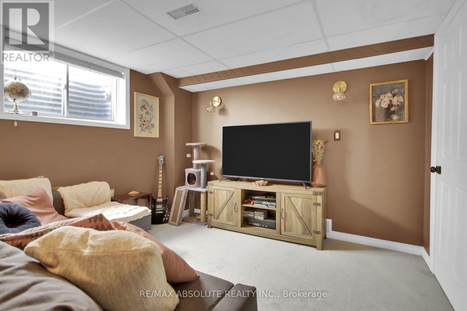 294 Turnstone Court, Ottawa, Ontario  K1E 2V2 - Photo 42 - X12935634