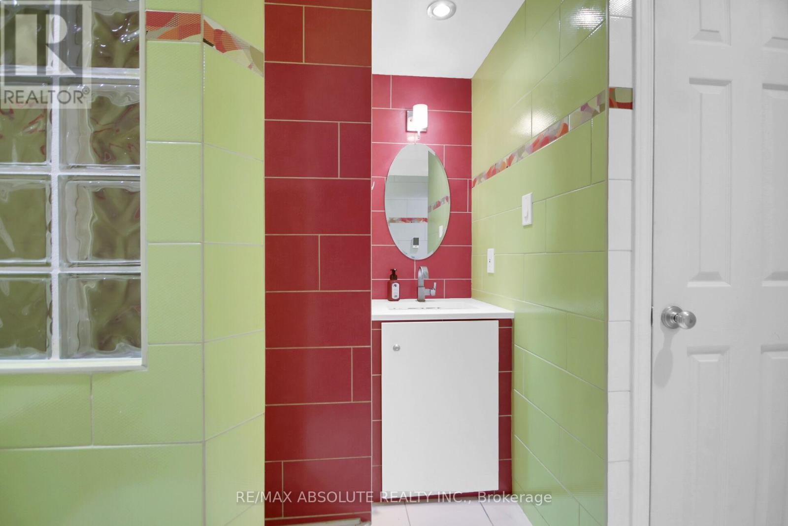 294 Turnstone Court, Ottawa, Ontario  K1E 2V2 - Photo 45 - X12935634