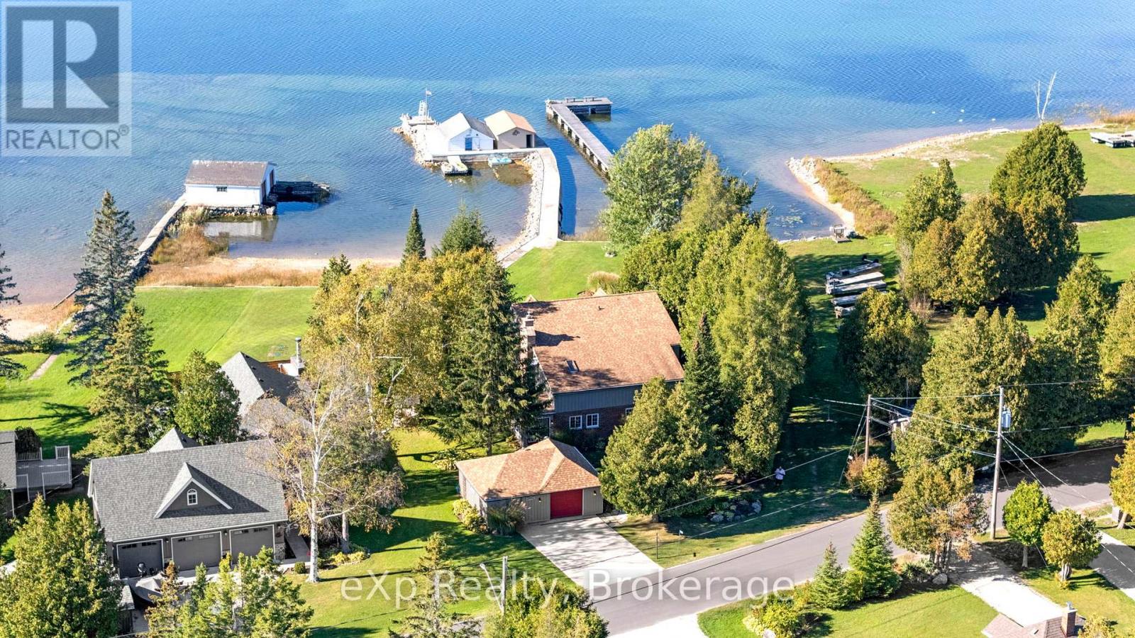 850 Pike Bay Road, Northern Bruce Peninsula, Ontario N0H 2T0 - Photo 23 - X12935672