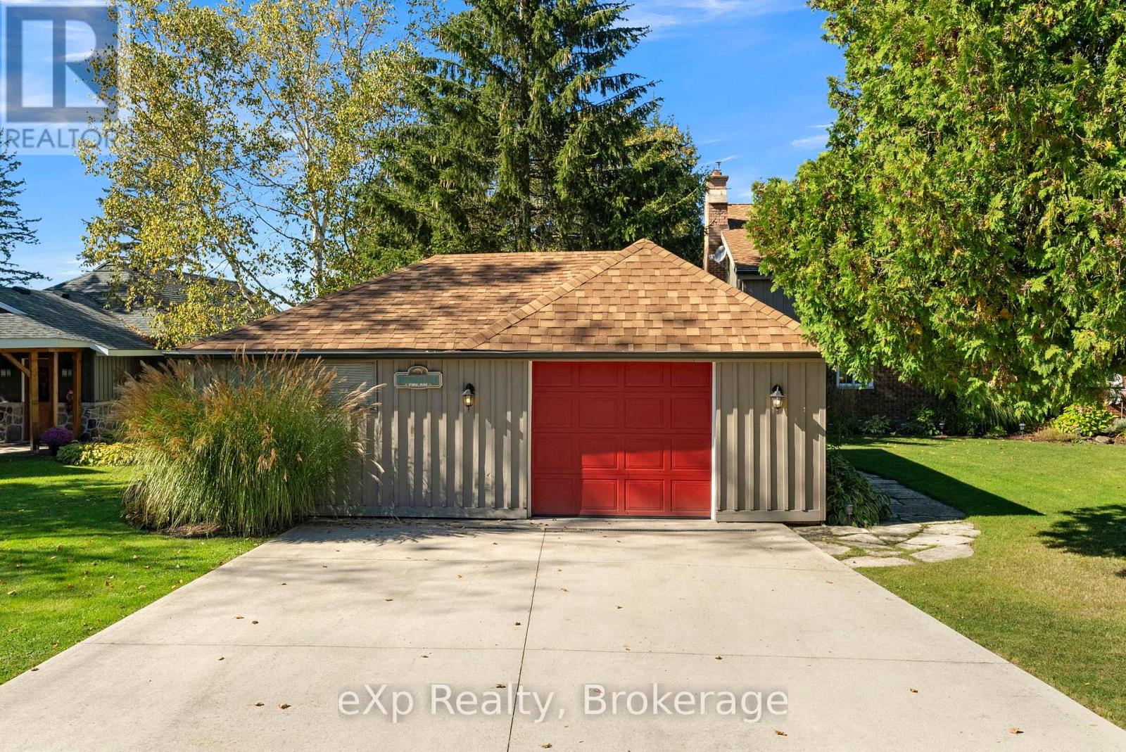 850 Pike Bay Road, Northern Bruce Peninsula, Ontario N0H 2T0 - Photo 25 - X12935672