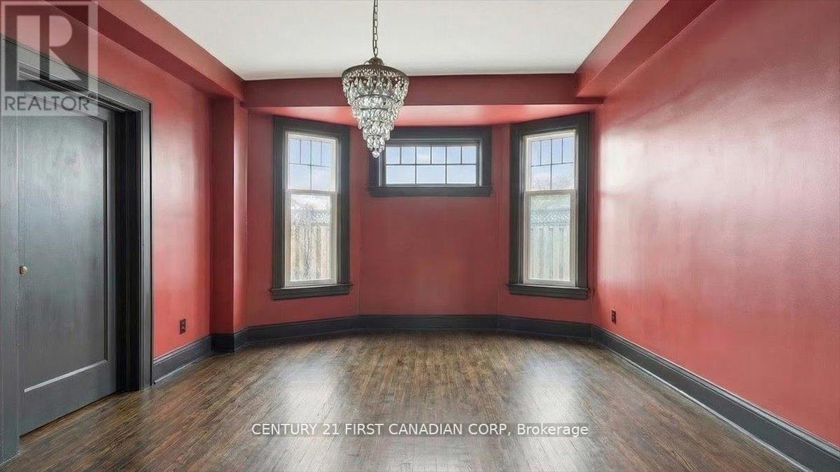 18 Colborne Street, Strathroy-Caradoc, Ontario  N7G 2L9 - Photo 12 - X12935588