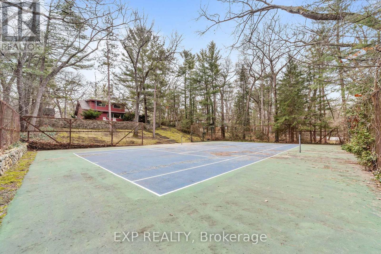 9 Summit Avenue, South Huron, Ontario  N0M 1T0 - Photo 10 - X12935610