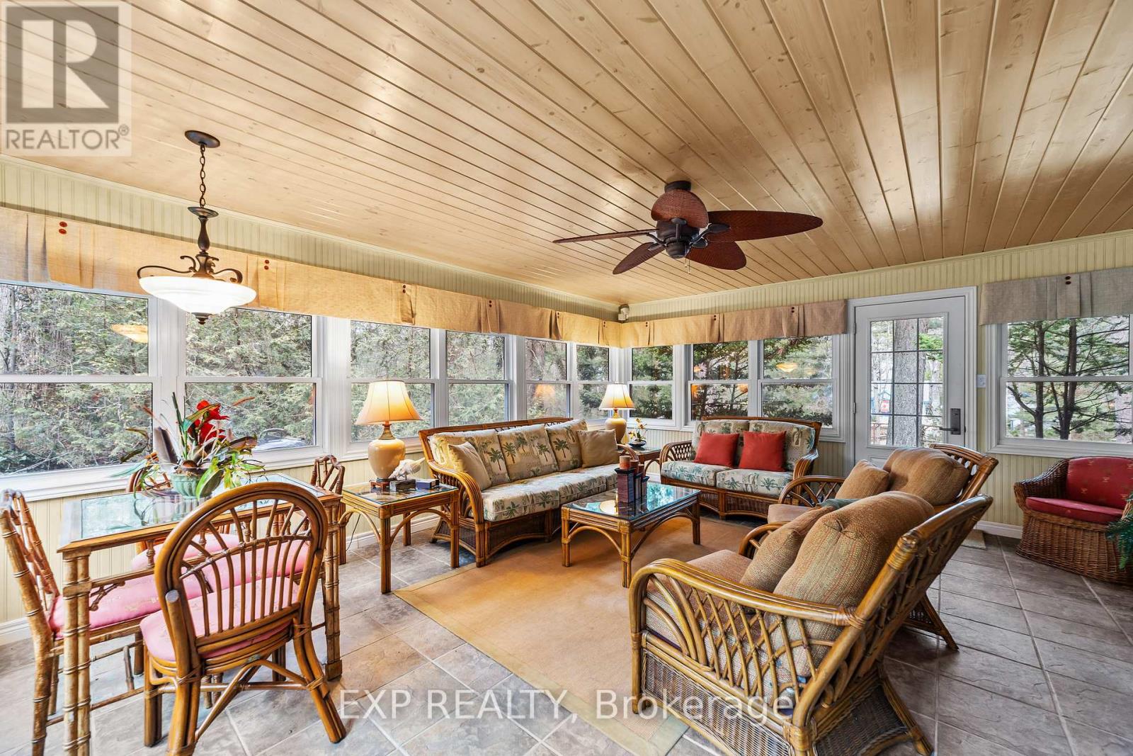 9 Summit Avenue, South Huron, Ontario  N0M 1T0 - Photo 14 - X12935610