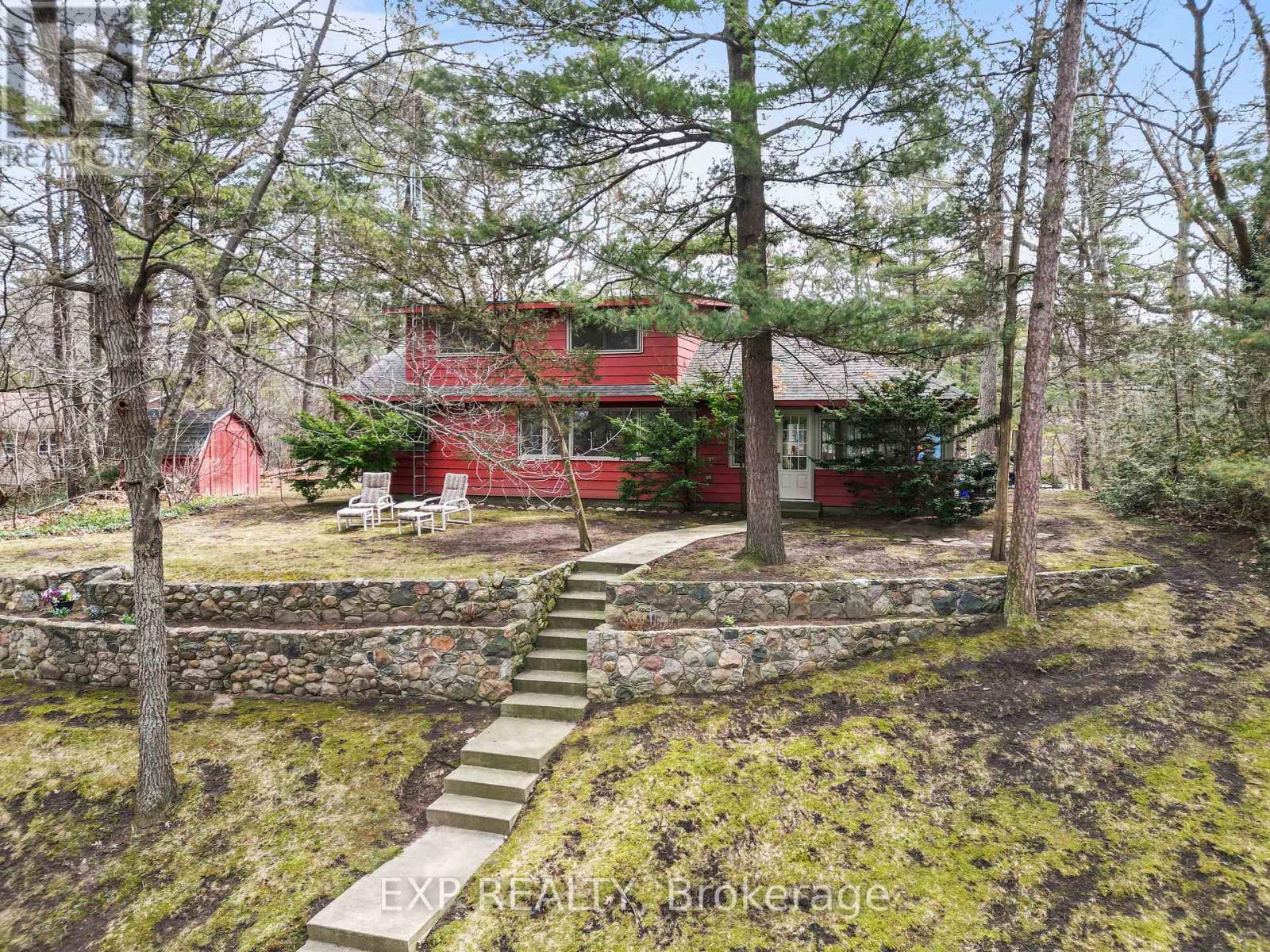 9 Summit Avenue, South Huron, Ontario  N0M 1T0 - Photo 2 - X12935610