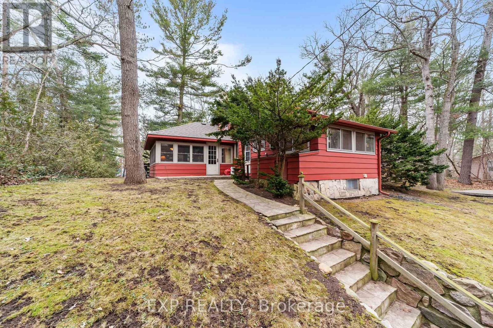 9 Summit Avenue, South Huron, Ontario  N0M 1T0 - Photo 36 - X12935610