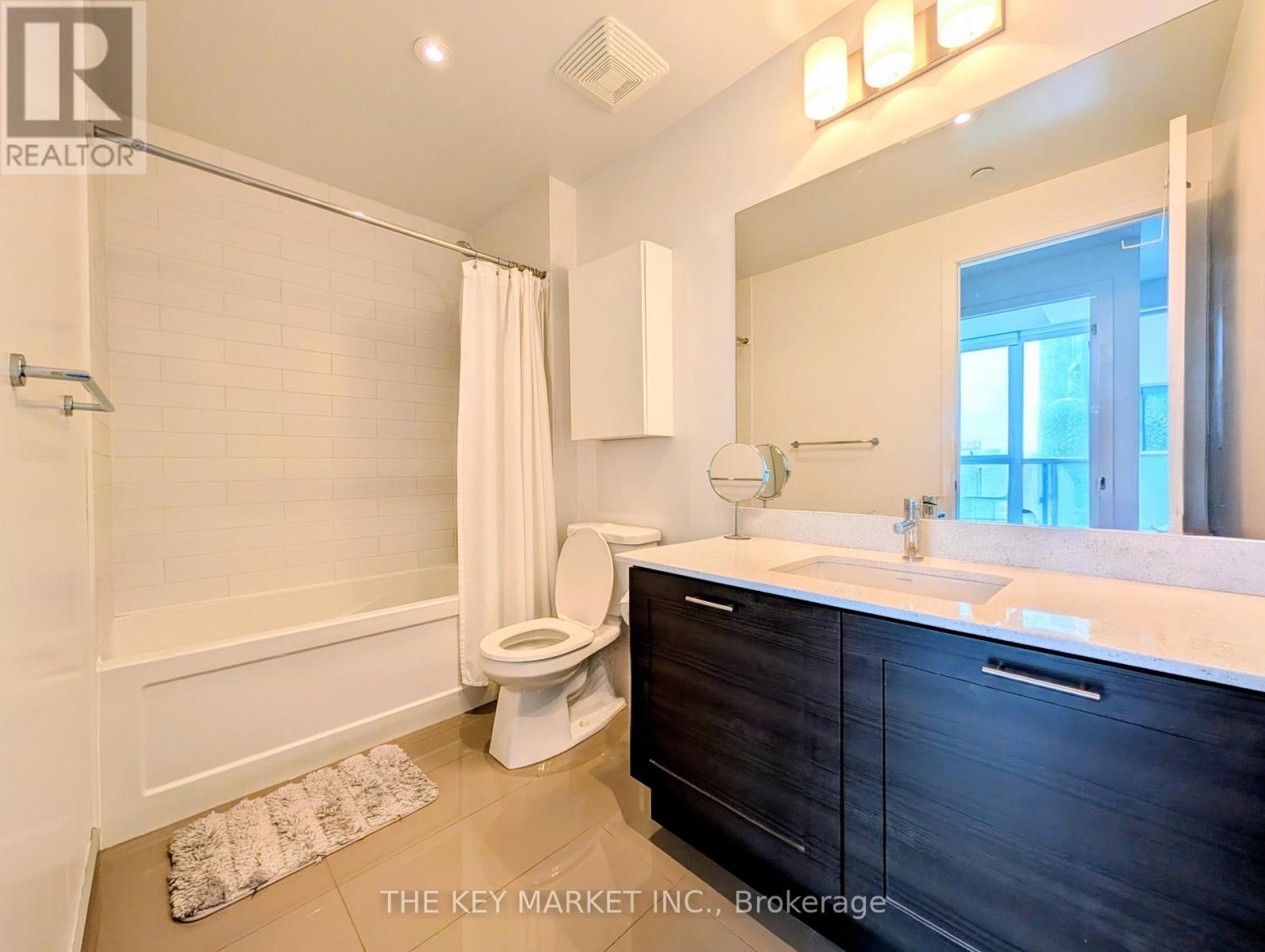 730 - 50 Bruyeres Mews, Toronto, Ontario  M5V 0H8 - Photo 17 - C12935584