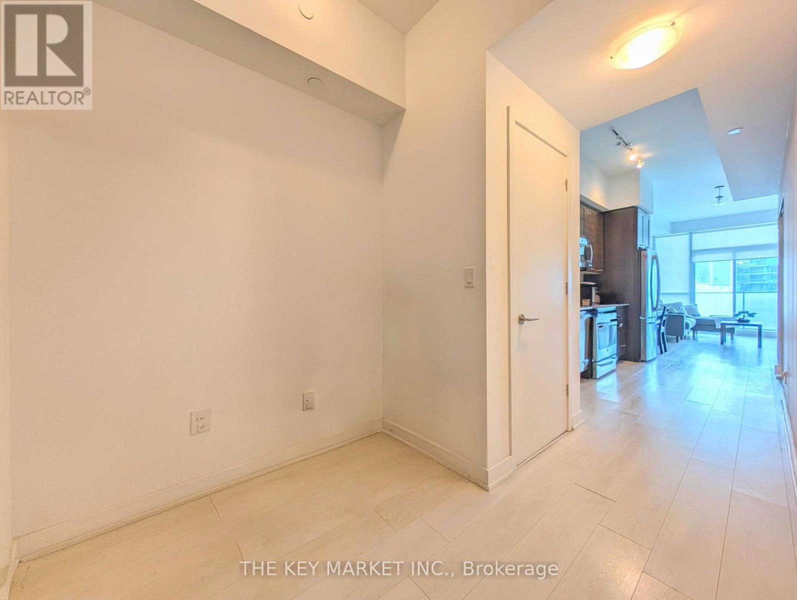 730 - 50 Bruyeres Mews, Toronto, Ontario  M5V 0H8 - Photo 7 - C12935584