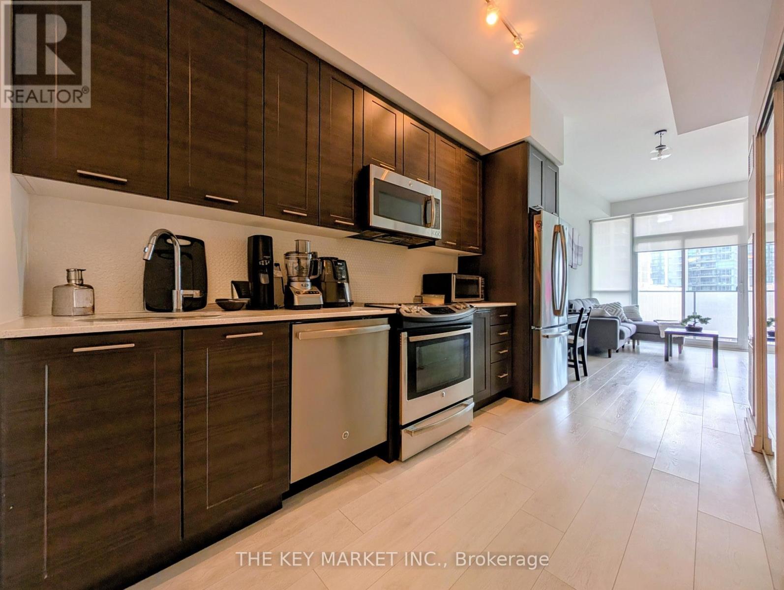 730 - 50 Bruyeres Mews, Toronto, Ontario  M5V 0H8 - Photo 9 - C12935584