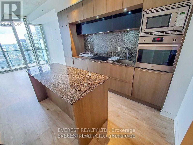 3710 - 88 Blue Jays Way, Toronto, Ontario  M5V 0L7 - Photo 10 - C12935632