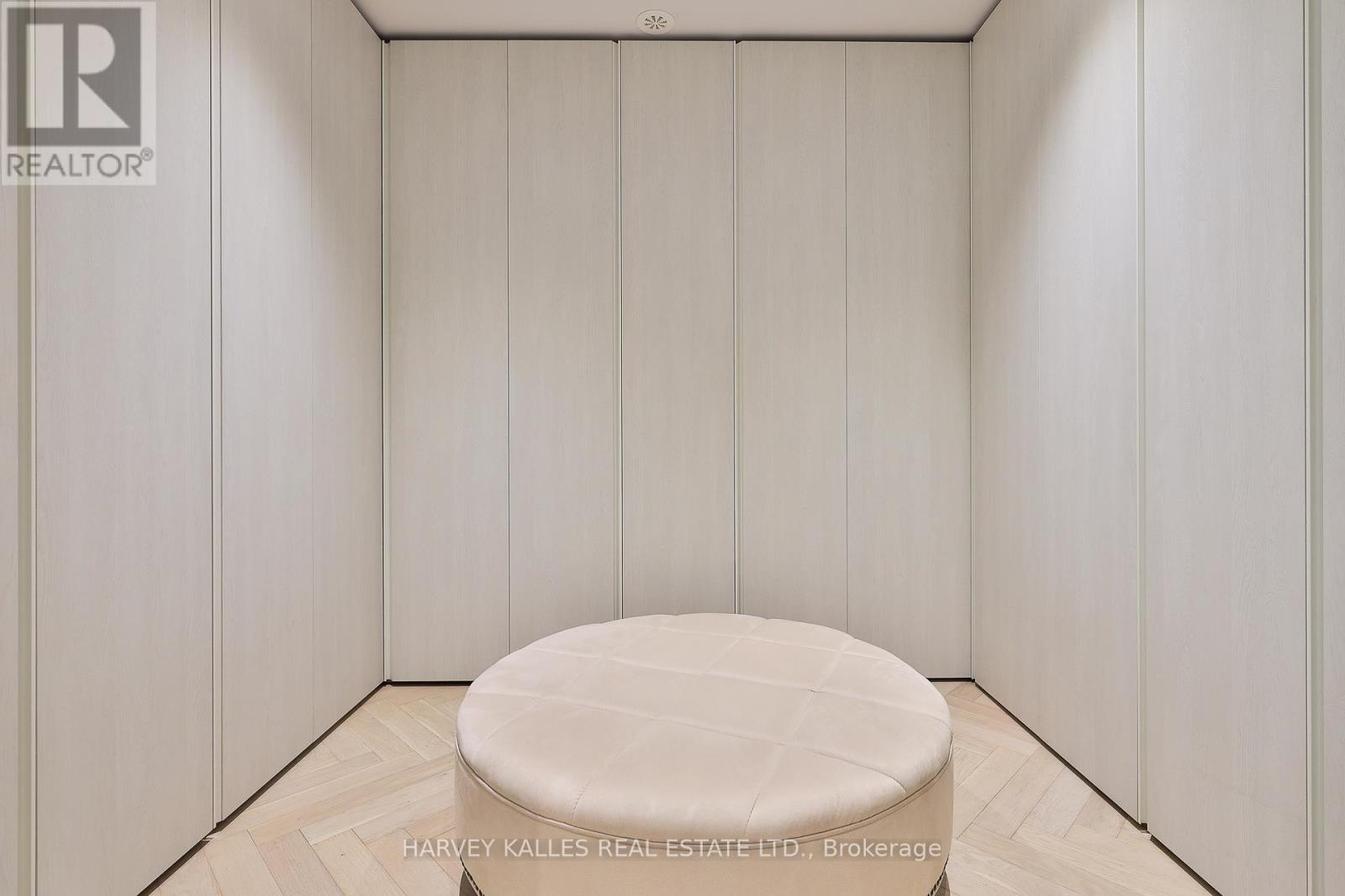 49 Foxbar Road, Toronto, Ontario  M4V 2G5 - Photo 22 - C12935636