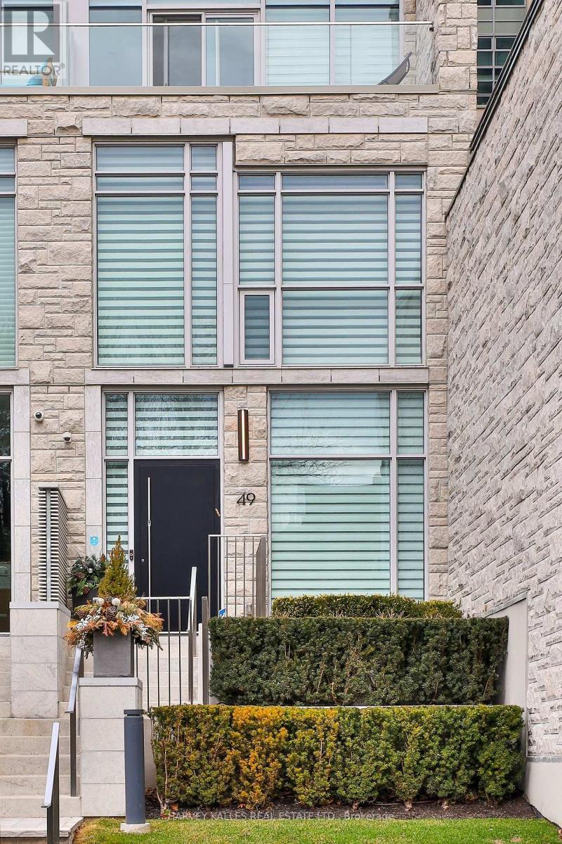 49 Foxbar Road, Toronto, Ontario  M4V 2G5 - Photo 3 - C12935636