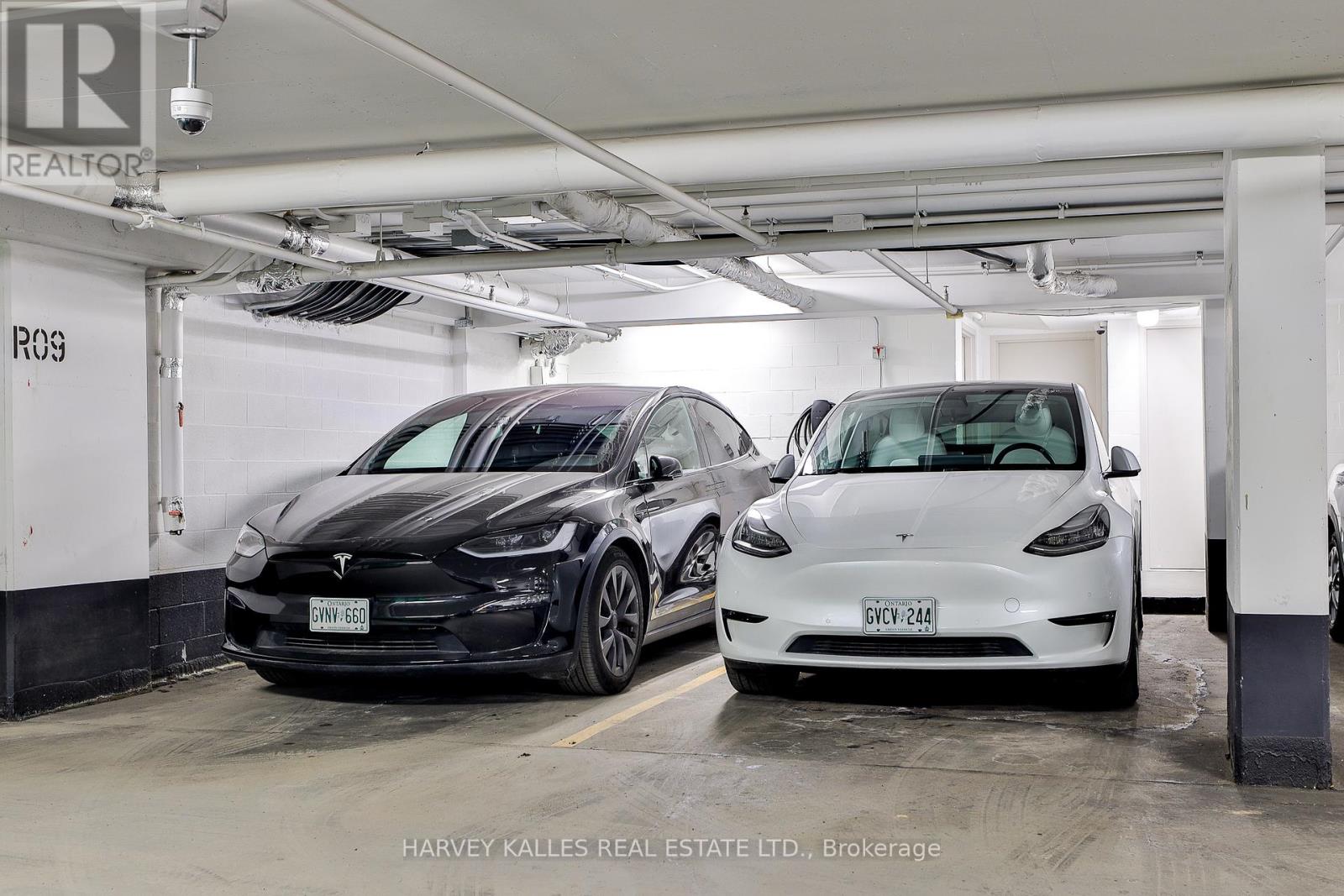 49 Foxbar Road, Toronto, Ontario  M4V 2G5 - Photo 36 - C12935636