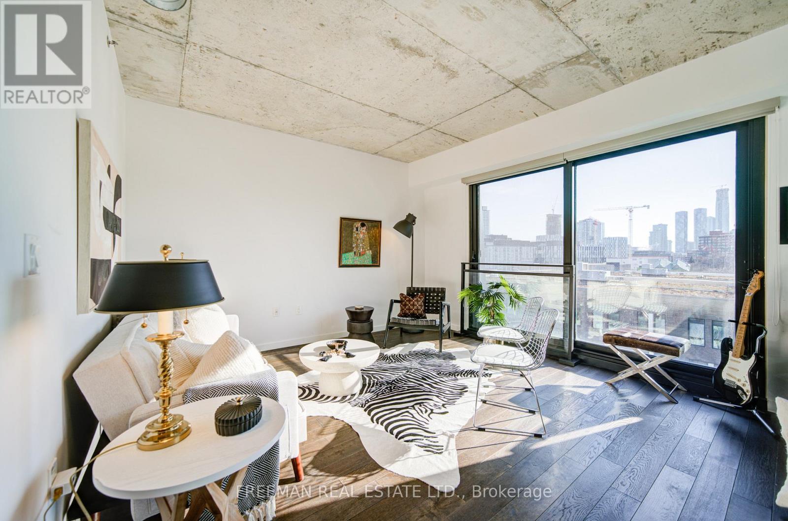 PH 37 - 47 LOWER RIVER STREET, Toronto, Ontario