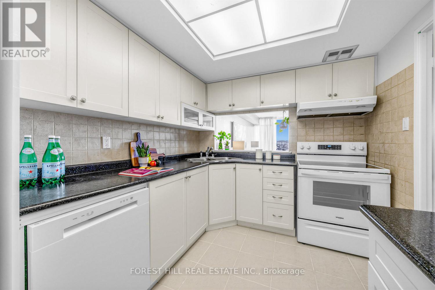 1408 - 55 Skymark Drive, Toronto, Ontario  M2H 3N4 - Photo 11 - C12935654