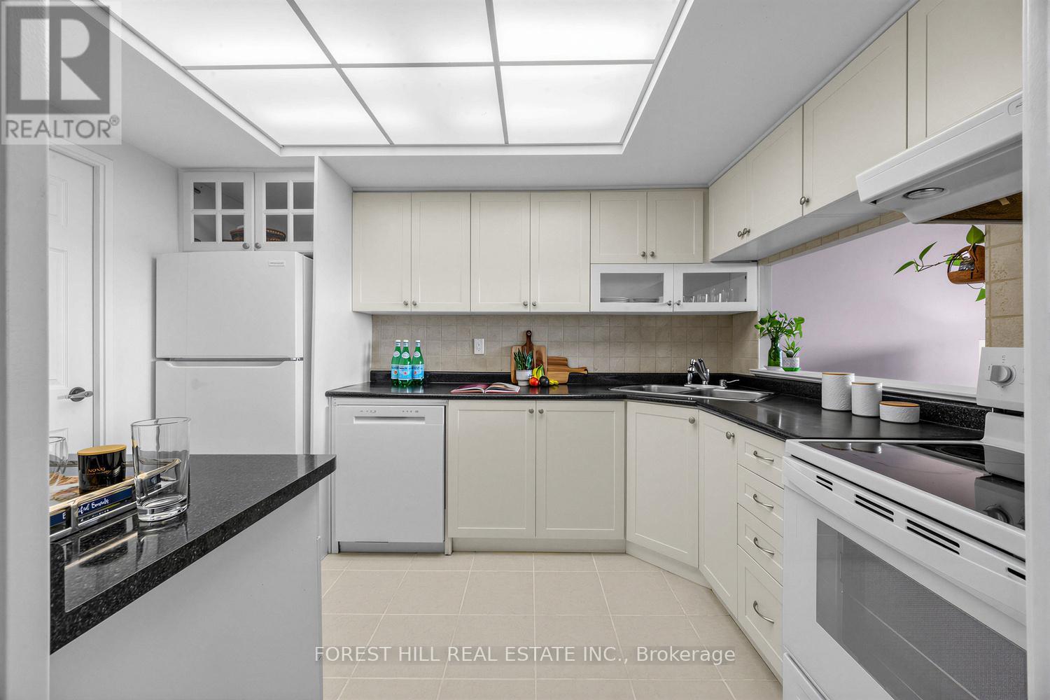 1408 - 55 Skymark Drive, Toronto, Ontario  M2H 3N4 - Photo 8 - C12935654