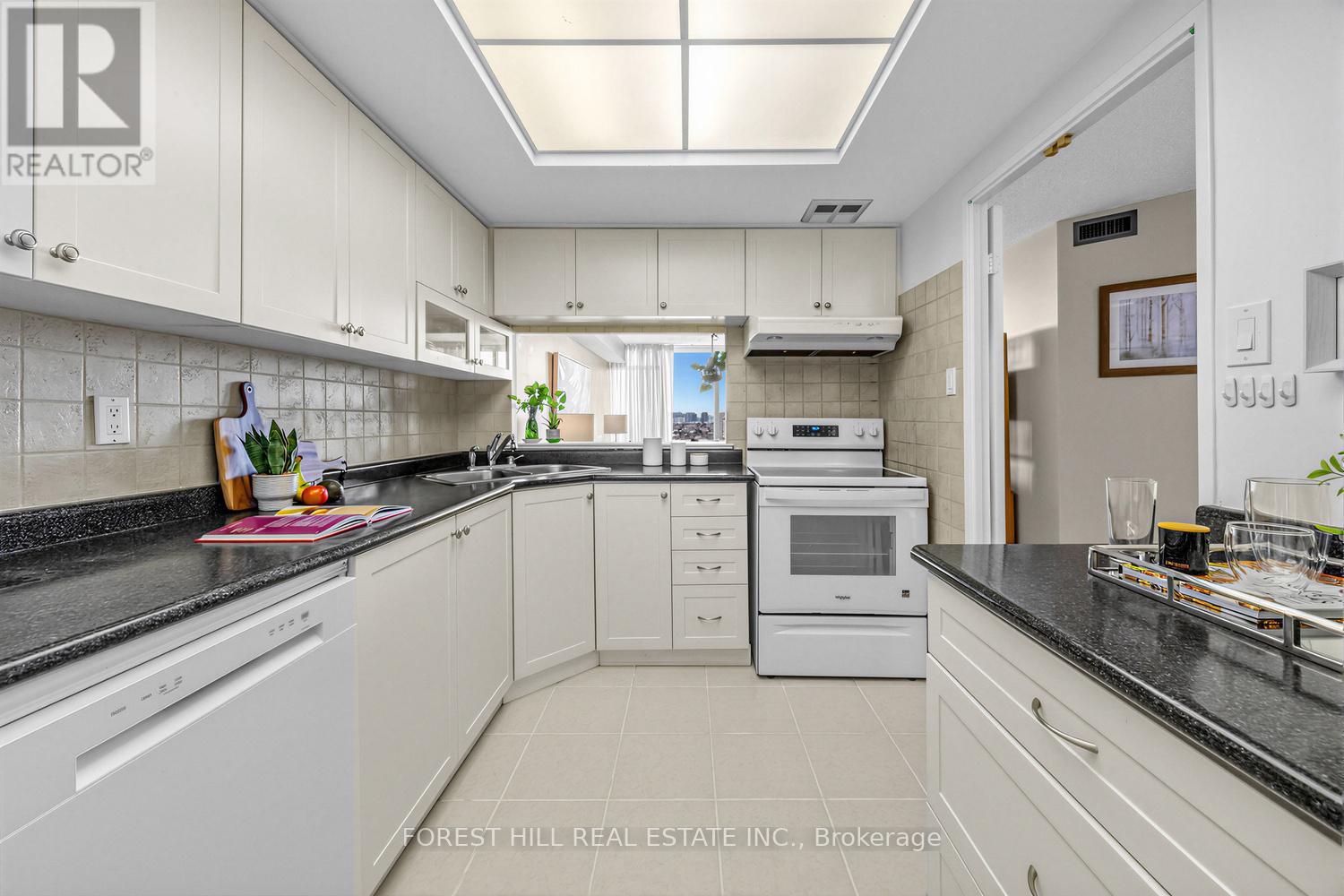 1408 - 55 Skymark Drive, Toronto, Ontario  M2H 3N4 - Photo 9 - C12935654