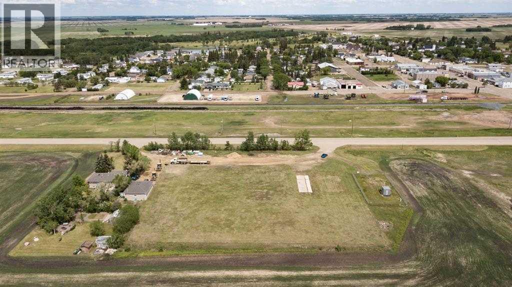 1B Highway 13 Avenue, Daysland