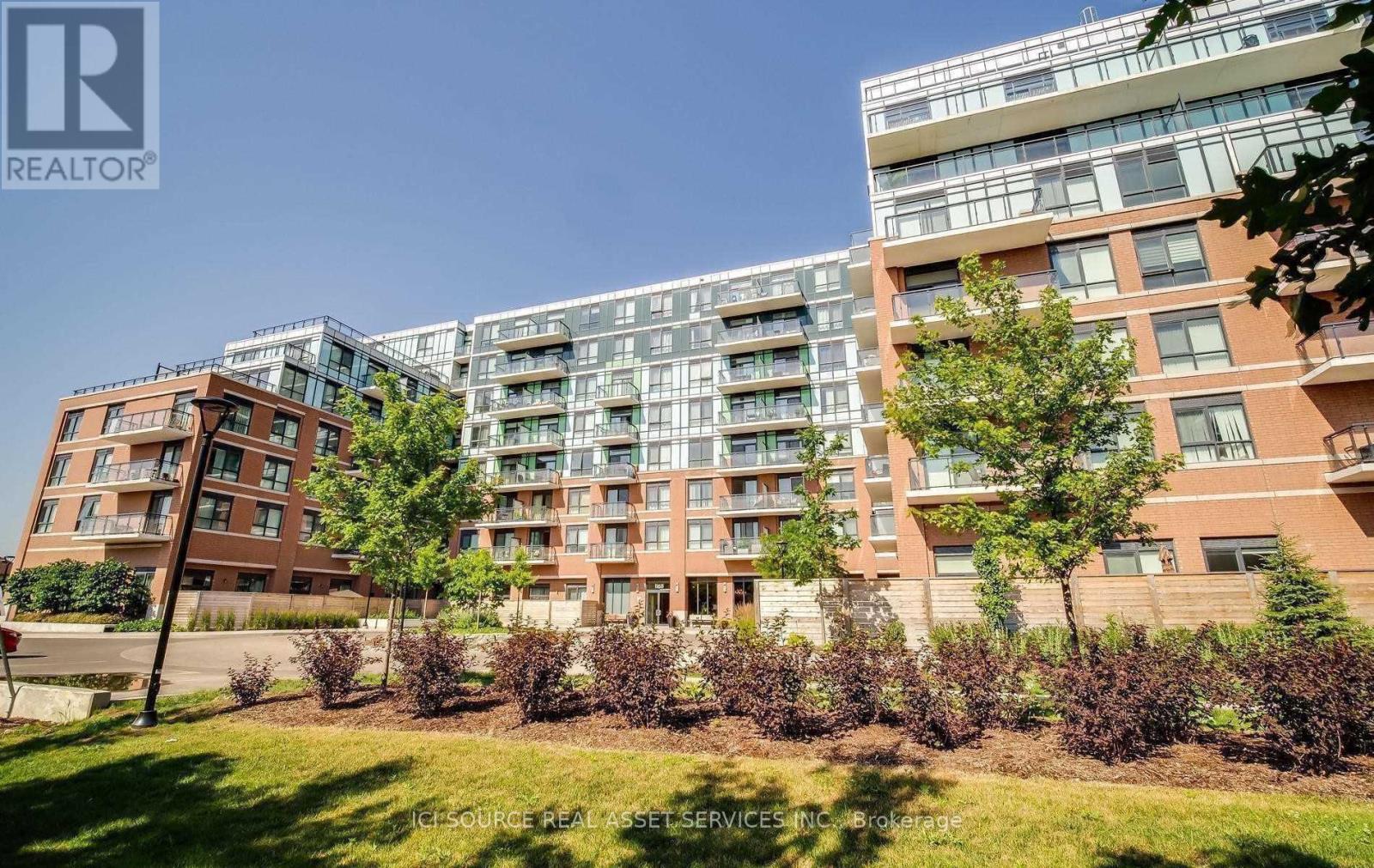 301 - 11611 Yonge Street, Richmond Hill, Ontario  L4E 1G2 - Photo 12 - N12935676