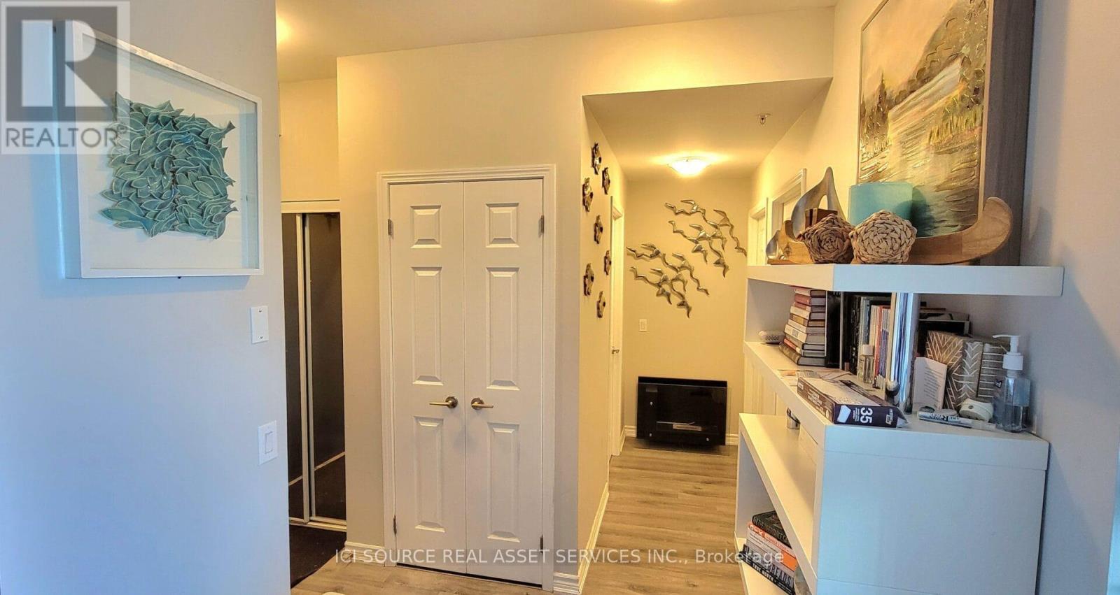 301 - 11611 Yonge Street, Richmond Hill, Ontario  L4E 1G2 - Photo 8 - N12935676