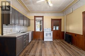 4514 Penetanguishene Road, Springwater (Hillsdale), Ontario  L0L 1V0 - Photo 14 - S12935570