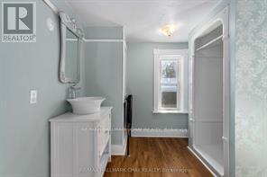 4514 Penetanguishene Road, Springwater (Hillsdale), Ontario  L0L 1V0 - Photo 22 - S12935570