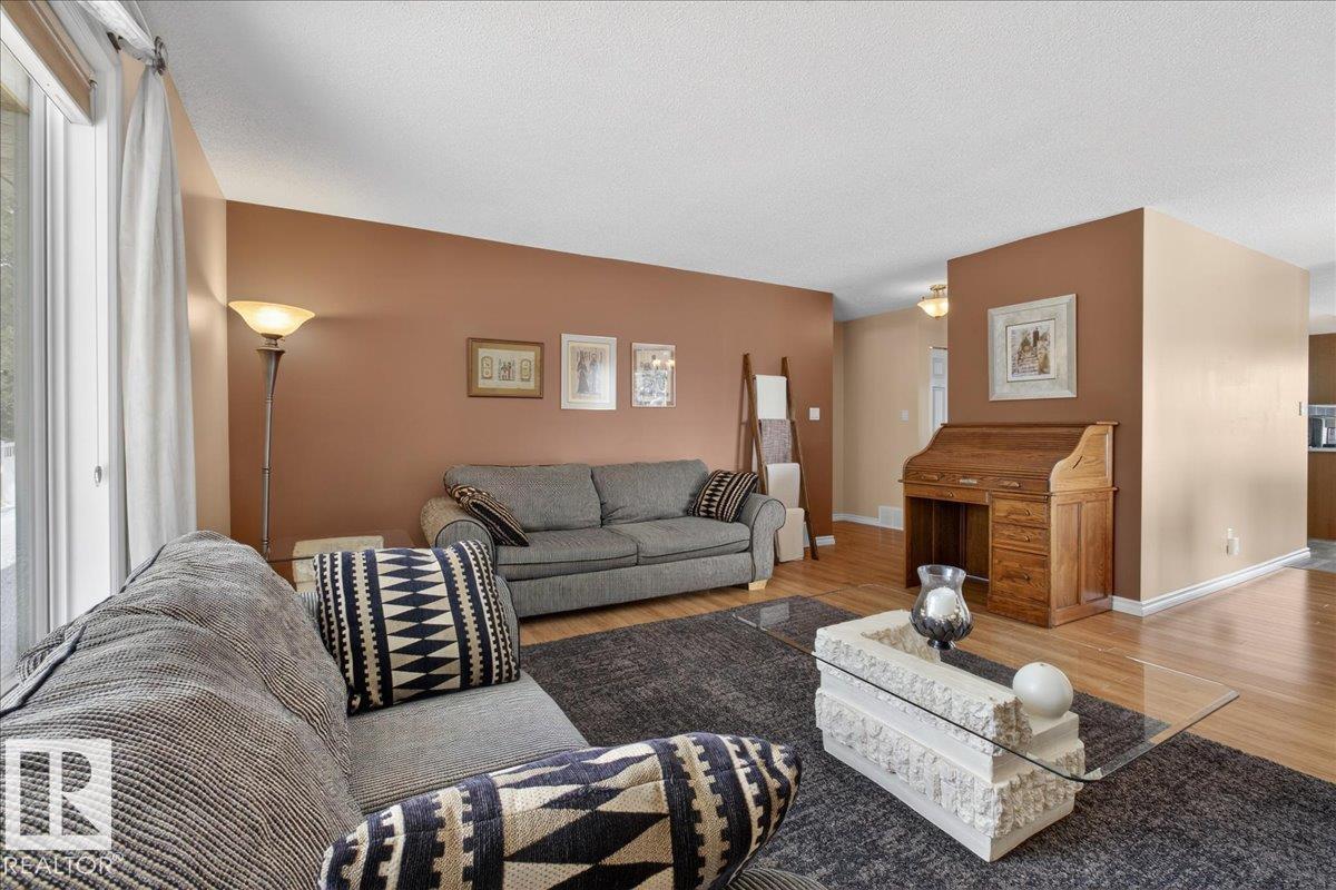 227 Knottwood Rd N Nw, Edmonton, Alberta  T6K 4B9 - Photo 10 - E4479711