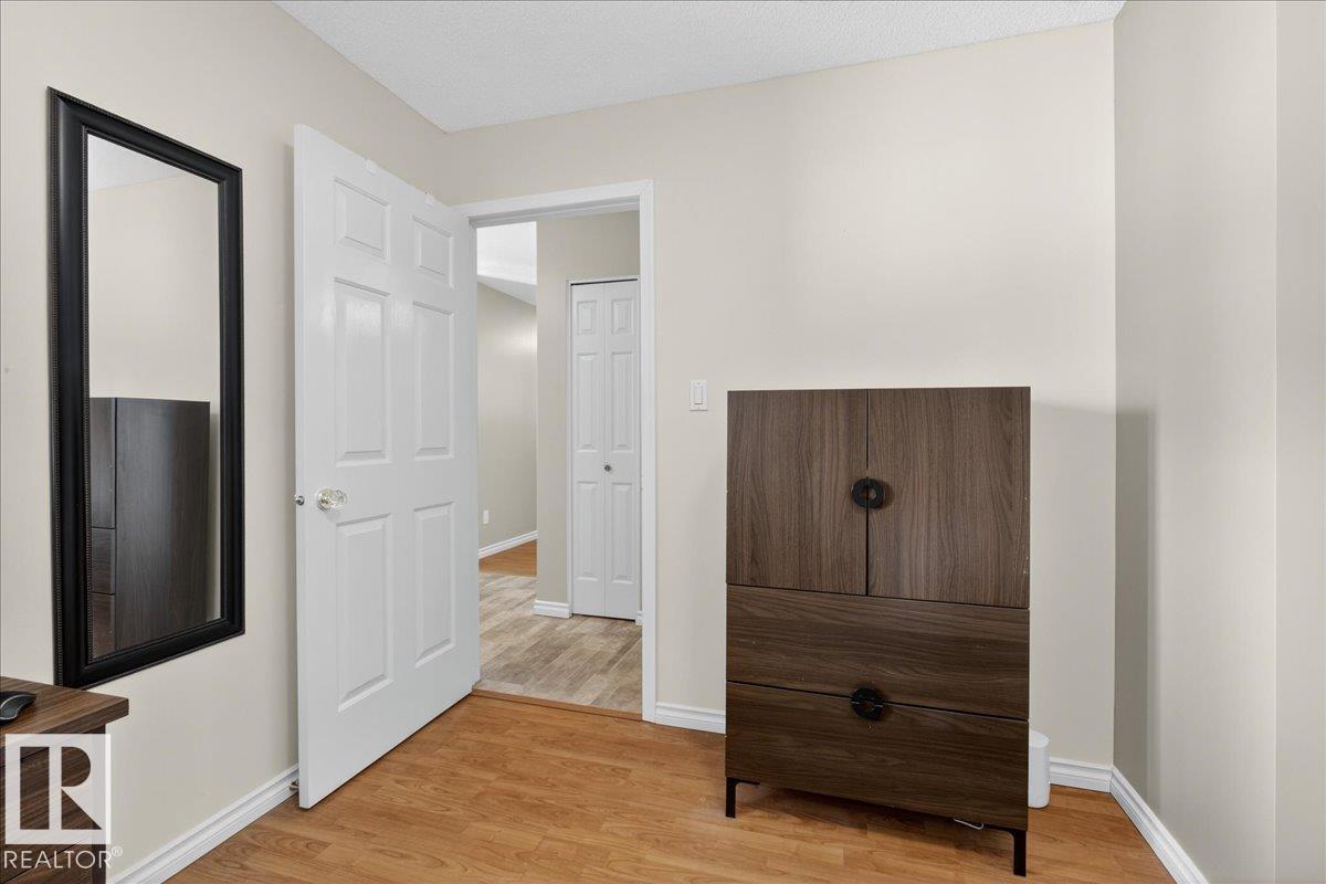 227 Knottwood Rd N Nw, Edmonton, Alberta  T6K 4B9 - Photo 15 - E4479711