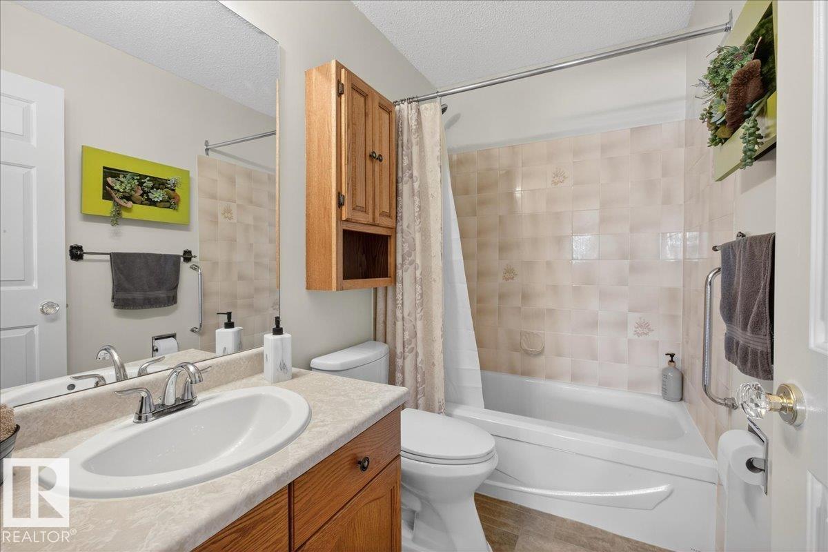 227 Knottwood Rd N Nw, Edmonton, Alberta  T6K 4B9 - Photo 16 - E4479711