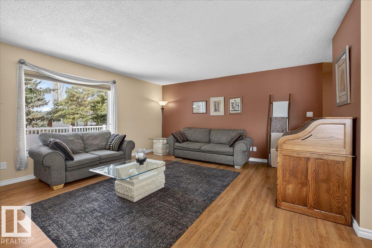 227 Knottwood Rd N Nw, Edmonton, Alberta  T6K 4B9 - Photo 8 - E4479711