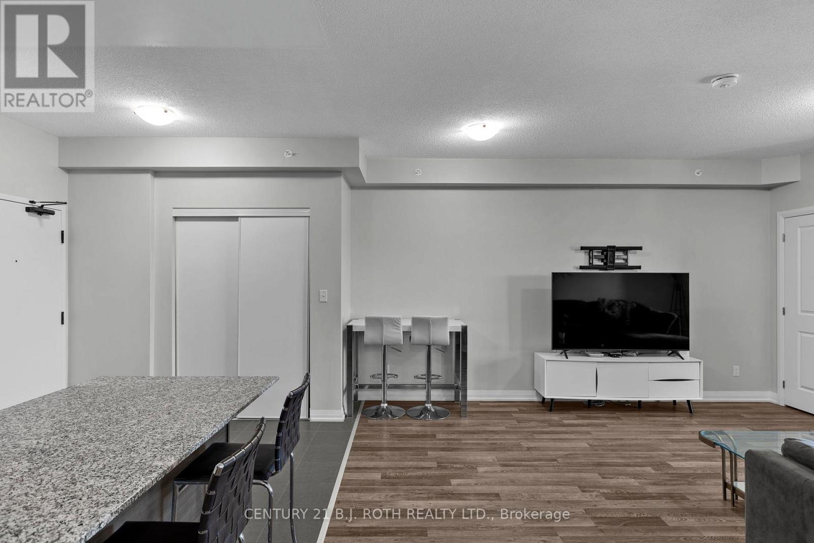 204 - 20 Koda Street, Barrie, Ontario  L9J 0J7 - Photo 12 - S12935600